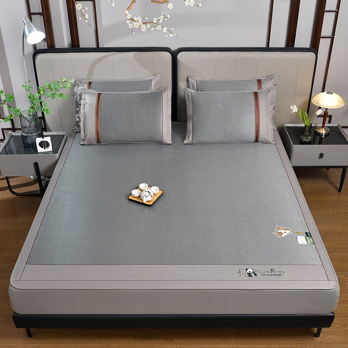 91家纺网 家纺一手货源 找家纺 小牛席业 2026新款加厚款-经典熊猫冰藤席（床笠款）凉席藤席冰藤席竹席空调席草席冰丝席豆豆席乳胶席三件套 加厚款-熊猫冰藤席（床笠款）-黑咖