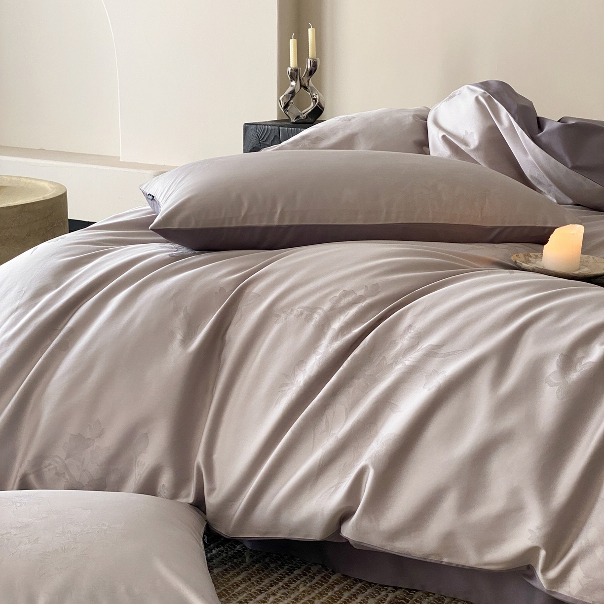 91家纺网 家纺一手货源 找家纺 玉宇阁家居 2026新款50支双股全棉纯棉贡缎大提花四件套 浅云微黛