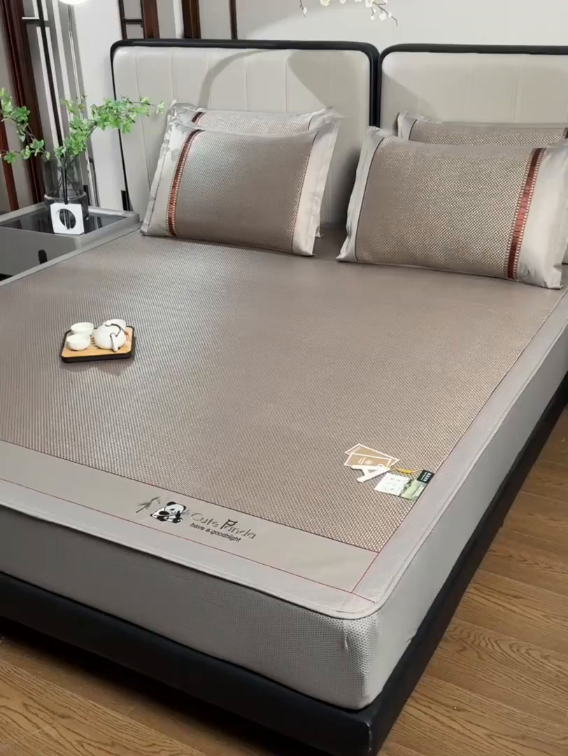 91家纺网 家纺一手货源 找家纺 小牛席业 2026新款加厚款-经典熊猫冰藤席（床笠款）凉席藤席冰藤席竹席空调席草席冰丝席豆豆席乳胶席三件套 加厚款-熊猫冰藤席（床笠款）-香槟