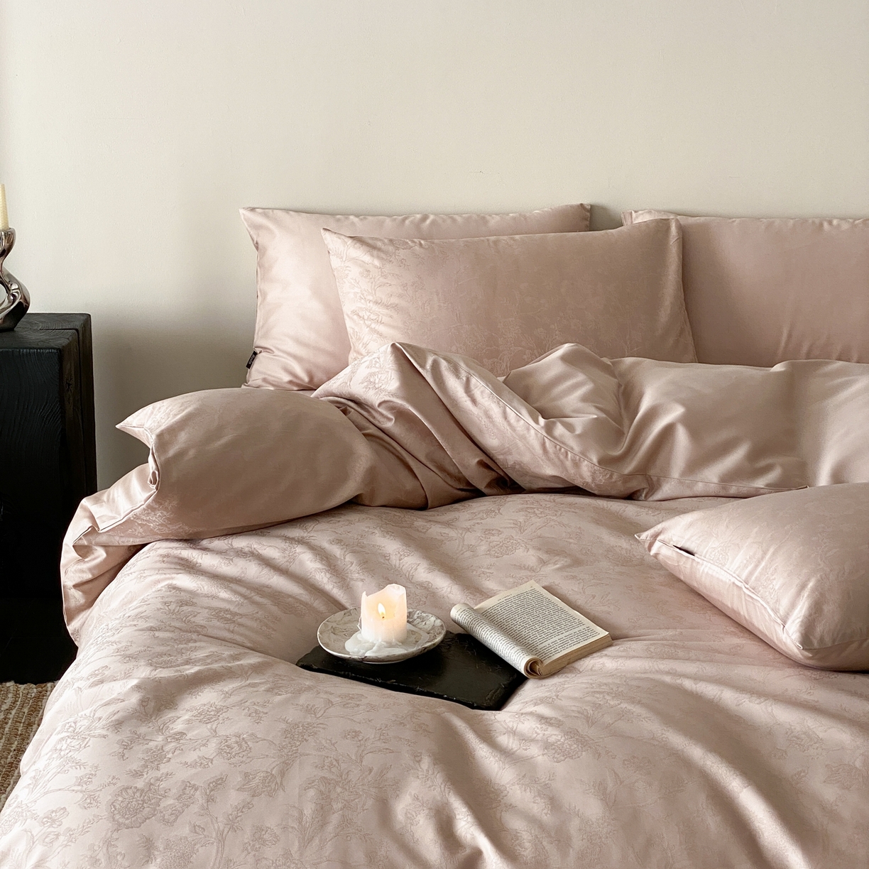 91家纺网 家纺一手货源 找家纺 玉宇阁家居 2026新款50支双股全棉纯棉贡缎大提花四件套 自然之息-裸