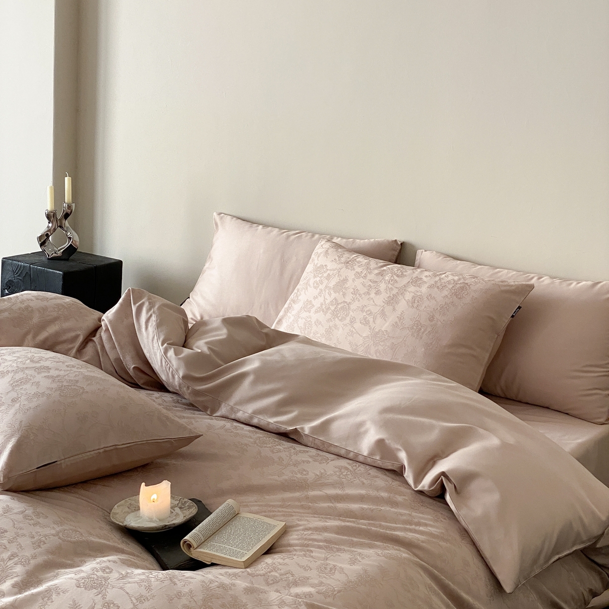 91家纺网 家纺一手货源 找家纺 玉宇阁家居 2026新款50支双股全棉纯棉贡缎大提花四件套 自然之息-裸