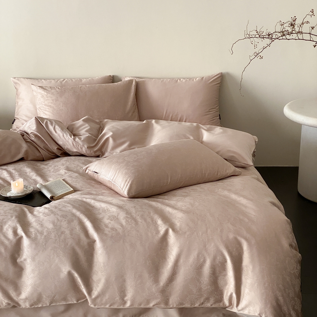 91家纺网 家纺一手货源 找家纺 玉宇阁家居 2026新款50支双股全棉纯棉贡缎大提花四件套 自然之息-裸