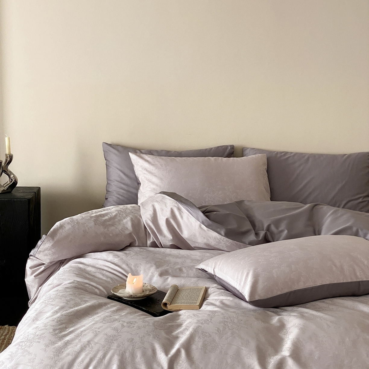 91家纺网 家纺一手货源 找家纺 玉宇阁家居 2026新款50支双股全棉纯棉贡缎大提花四件套 自然之息-雾霭