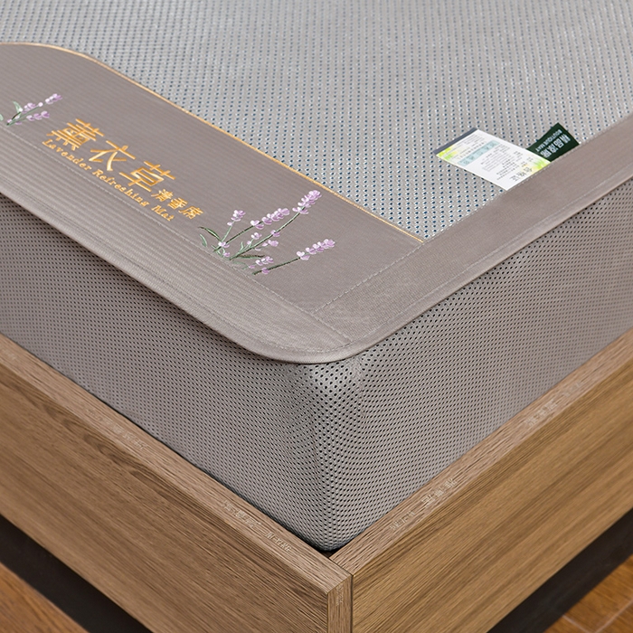 91家纺网 家纺一手货源 找家纺 小牛席业 2026新款薰衣草冰藤席系列-床笠款（冰藤席面）凉席藤席冰藤双面席冰丝席竹席凉席空调席草席三件套 薰衣草清香冰藤席-床笠款（银灰）