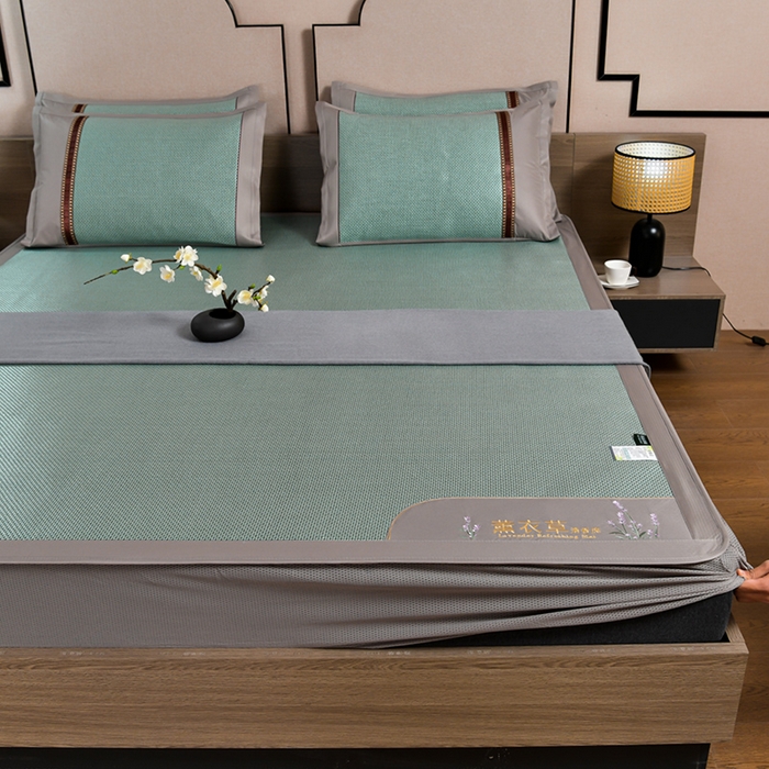 91家纺网 家纺一手货源 找家纺 小牛席业 2026新款薰衣草冰藤席系列-床笠款（冰藤席面）凉席藤席冰藤双面席冰丝席竹席凉席空调席草席三件套 薰衣草清香冰藤席-床笠款（绿色）