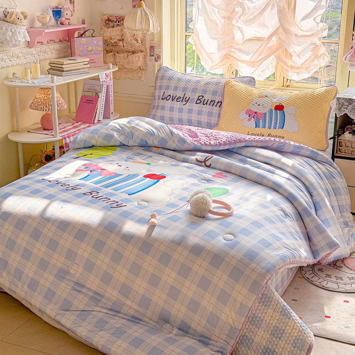 91家纺网 家纺一手货源 找家纺 梵克保罗 2026新款金豆豆床盖A类针织棉印花大版卡通床盖三四件套 兔乖乖