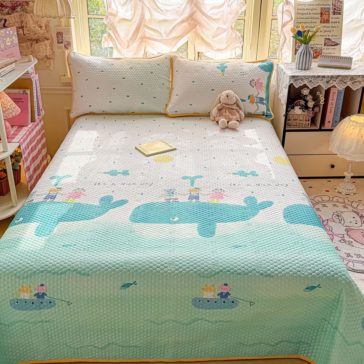 91家纺网 家纺一手货源 找家纺 梵克保罗 2026新款金豆豆床盖A类针织棉印花大版卡通床盖三四件套 小虎鲸