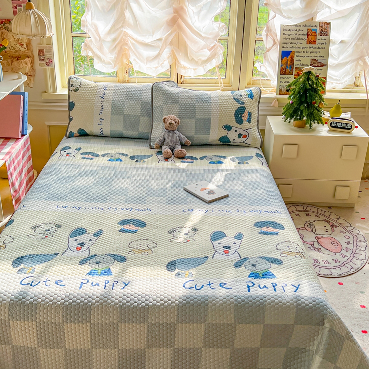 91家纺网 家纺一手货源 找家纺 梵克保罗 2026新款金豆豆床盖A类针织棉印花大版卡通床盖三四件套 旺旺人生