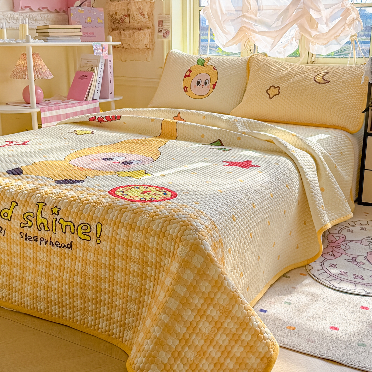 91家纺网 家纺一手货源 找家纺 梵克保罗 2026新款金豆豆床盖A类针织棉印花大版卡通床盖三四件套 幸运星星