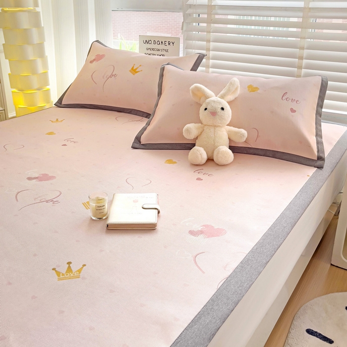 91家纺网 家纺一手货源 找家纺 金盛纺 2025新款A类数码印花冰丝席-床席款爱心-床席款