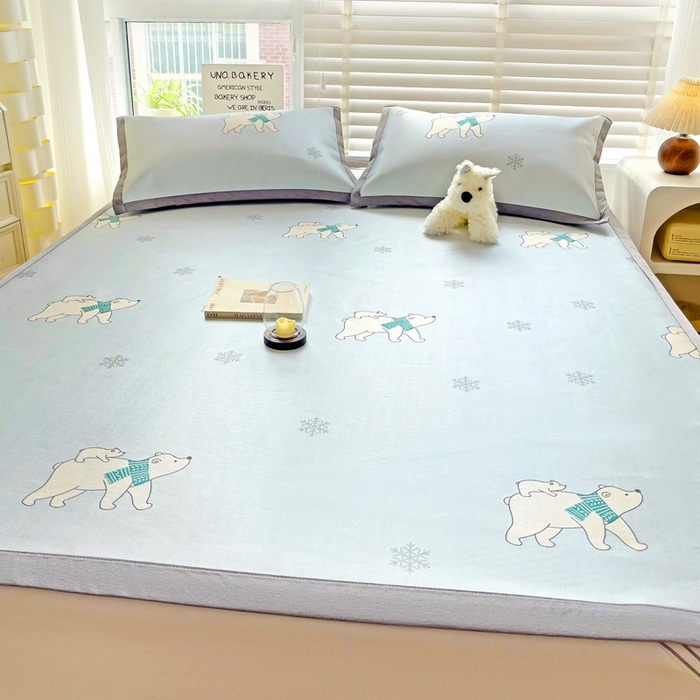 91家纺网 家纺一手货源 找家纺 金盛纺 2025新款A类数码印花冰丝席-床席款北极熊-床席款