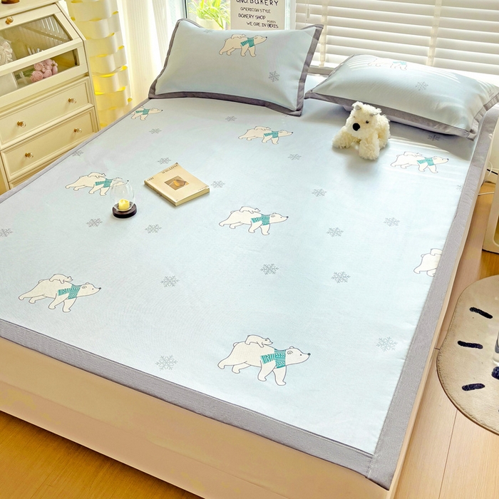 91家纺网 家纺一手货源 找家纺 金盛纺 2025新款A类数码印花冰丝席-床席款北极熊-床席款