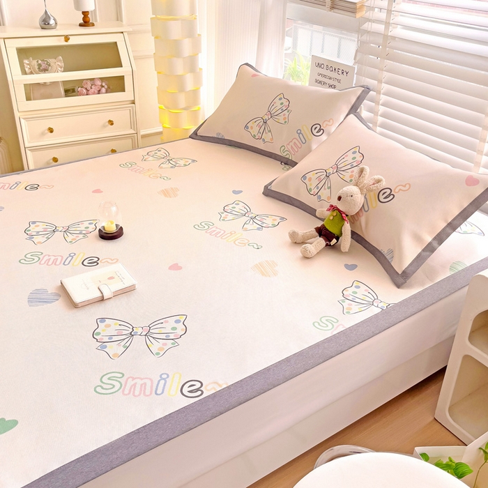 91家纺网 家纺一手货源 找家纺 金盛纺 2025新款A类数码印花冰丝席-床席款蝴蝶结-床席款