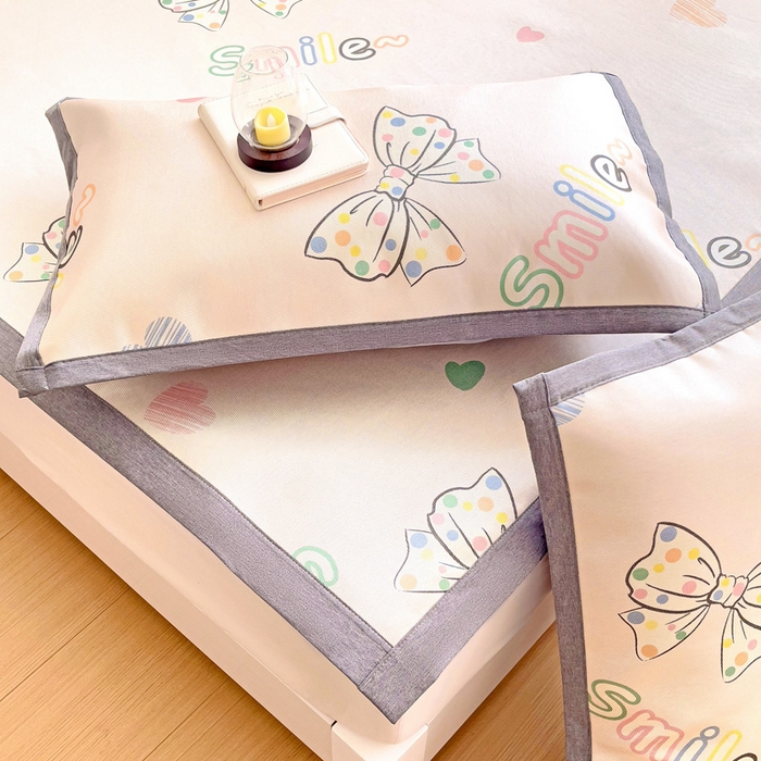 91家纺网 家纺一手货源 找家纺 金盛纺 2025新款A类数码印花冰丝席-床席款蝴蝶结-床席款