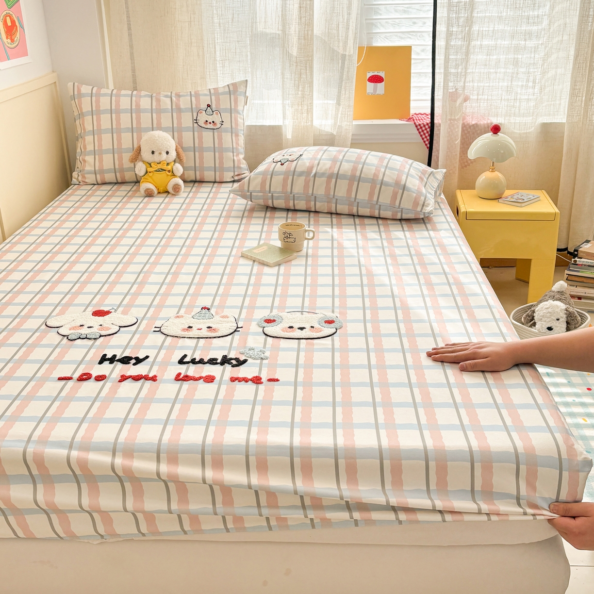 91家纺网 家纺一手货源 找家纺 雅居纺家纺 2026新款毛巾绣全棉纯棉老粗布席子凉席床笠床单 彩格萌宠