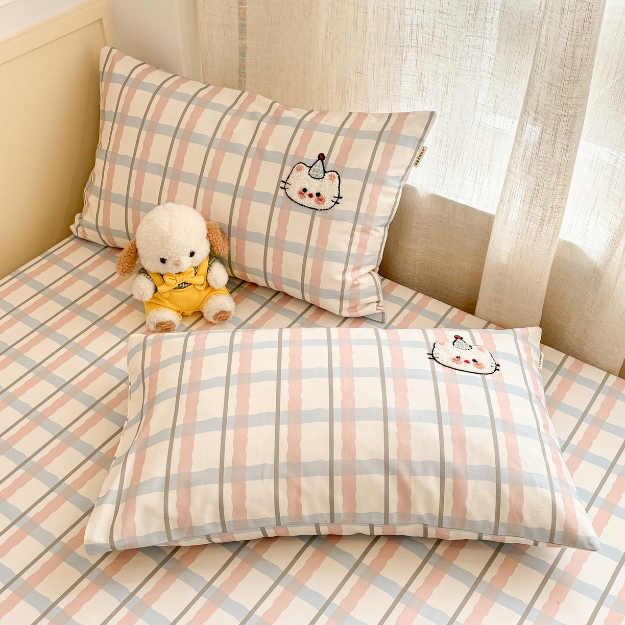 91家纺网 家纺一手货源 找家纺 雅居纺家纺 2026新款毛巾绣全棉纯棉老粗布席子凉席床笠床单 彩格萌宠