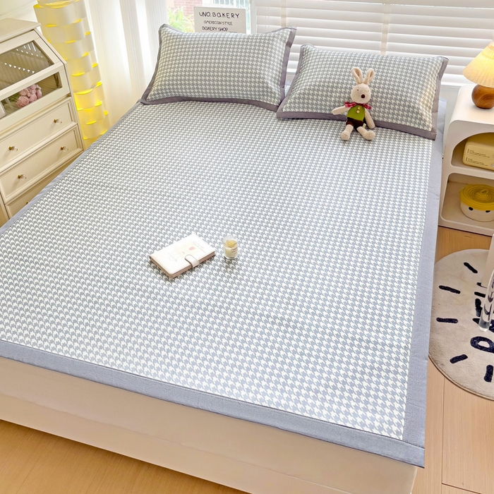 91家纺网 家纺一手货源 找家纺 金盛纺 2025新款A类数码印花冰丝席-床席款千鸟格-灰-床席款