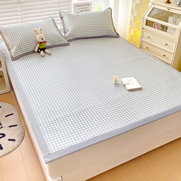 91家纺网 家纺一手货源 找家纺 金盛纺 2025新款A类数码印花冰丝席-床席款千鸟格-灰-床席款