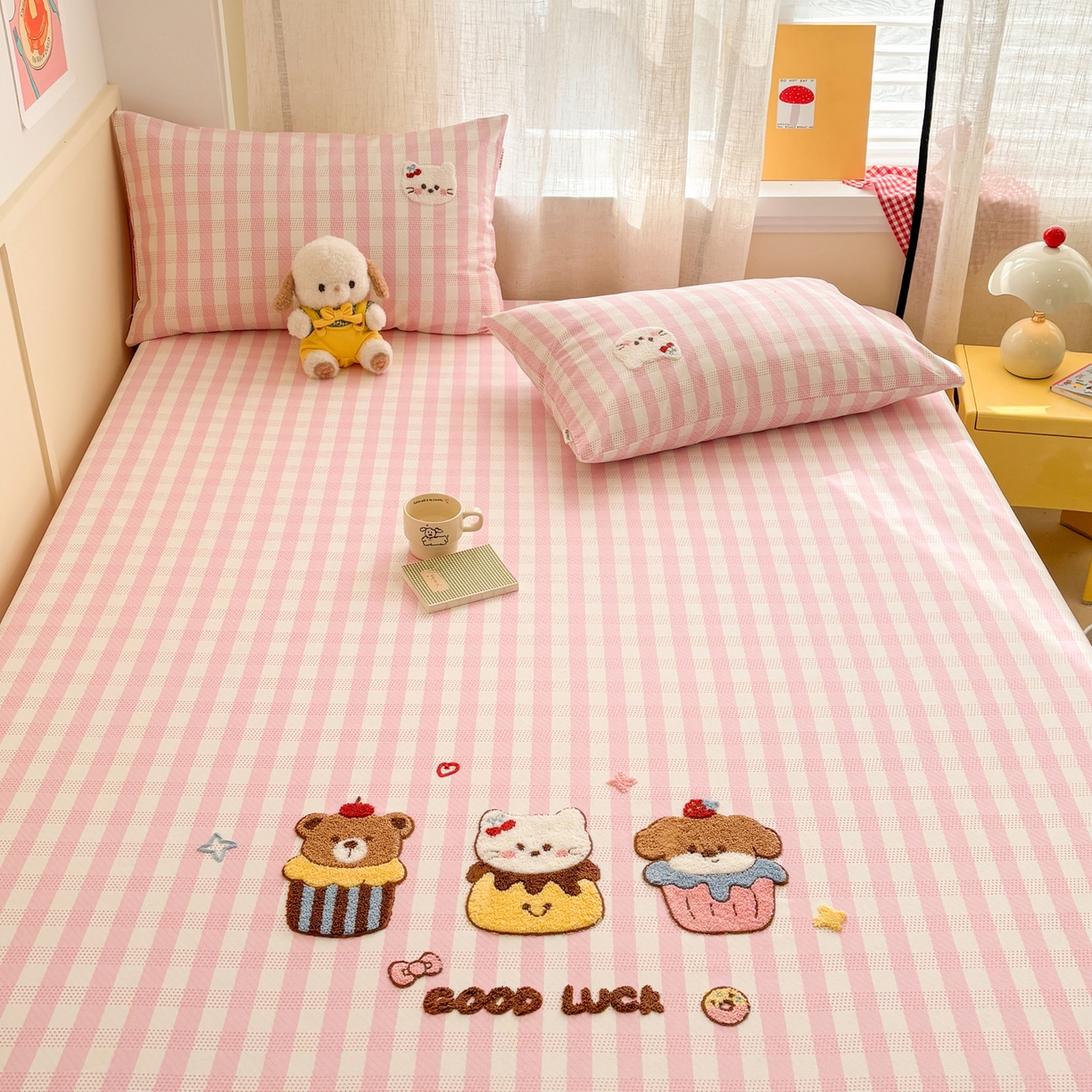 91家纺网 家纺一手货源 找家纺 雅居纺家纺 2026新款毛巾绣全棉纯棉老粗布席子凉席床笠床单 粉格甜宠