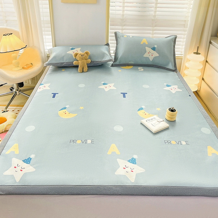 91家纺网 家纺一手货源 找家纺 金盛纺 2025新款A类数码印花冰丝席-床席款星辰-兰-床席款