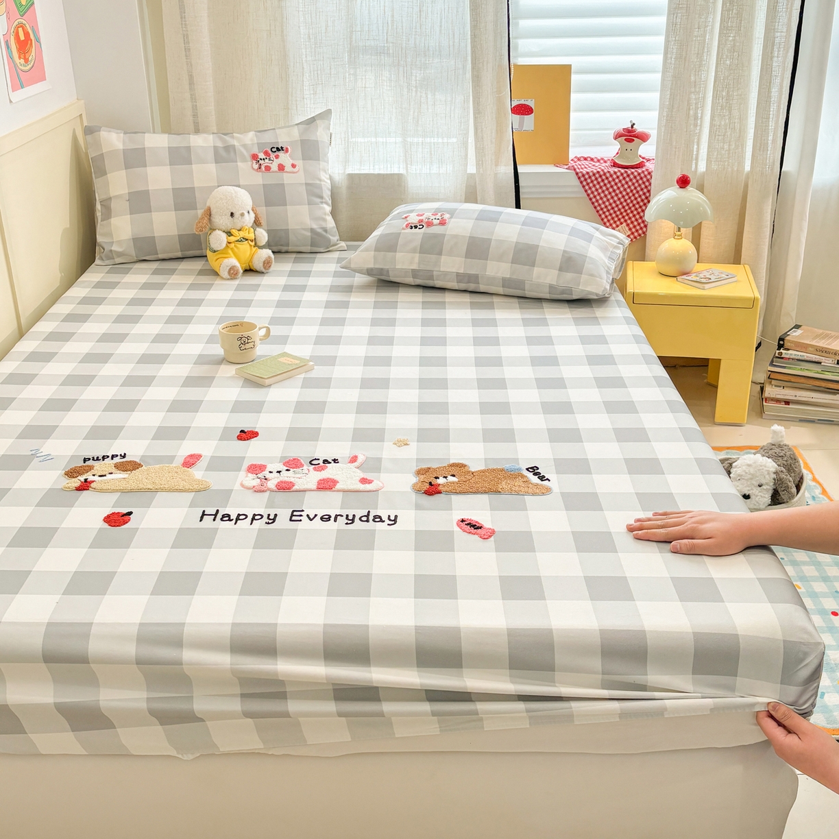 91家纺网 家纺一手货源 找家纺 雅居纺家纺 2026新款毛巾绣全棉纯棉老粗布席子凉席床笠床单 灰格趴趴宠