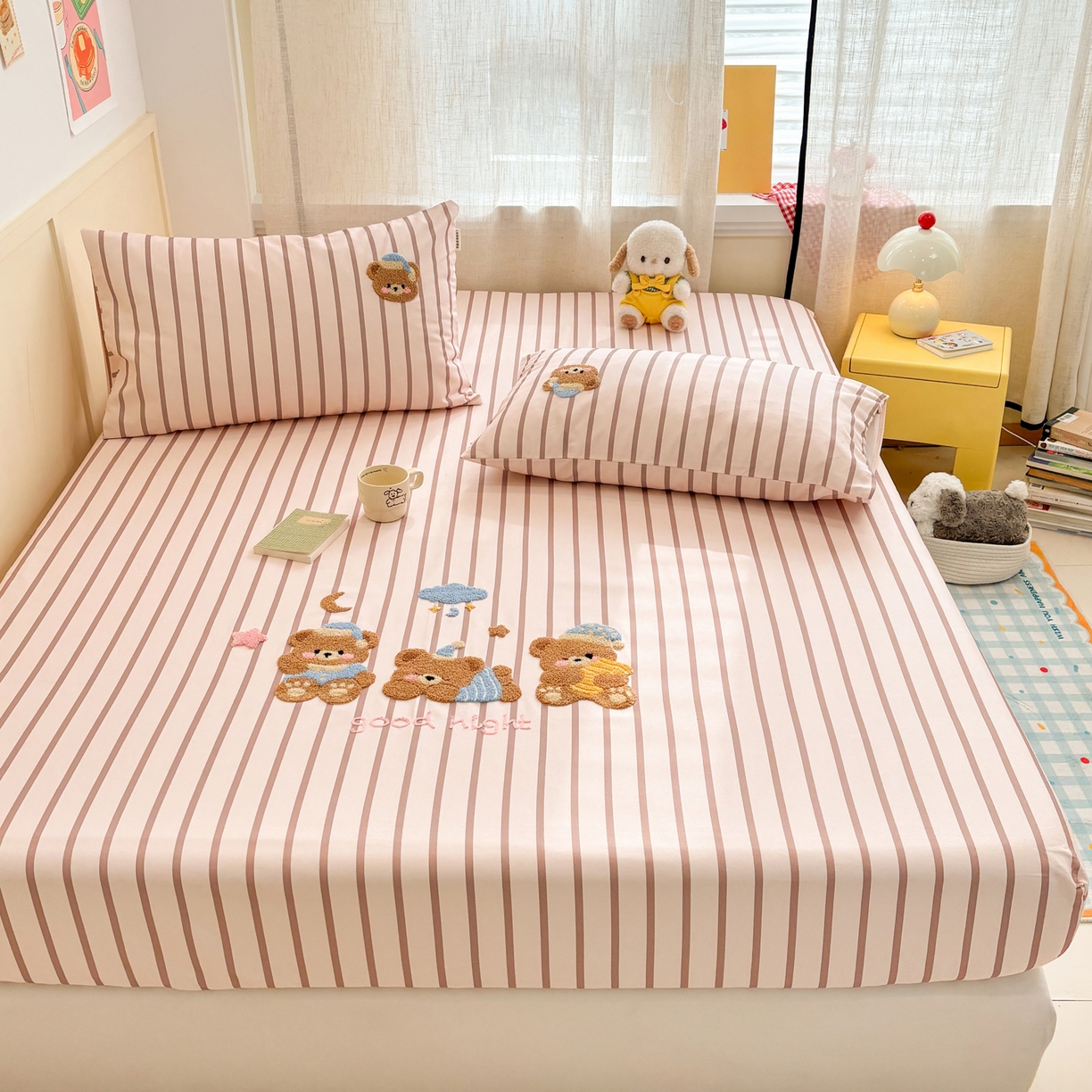 91家纺网 家纺一手货源 找家纺 雅居纺家纺 2026新款毛巾绣全棉纯棉老粗布席子凉席床笠床单 咖条小熊