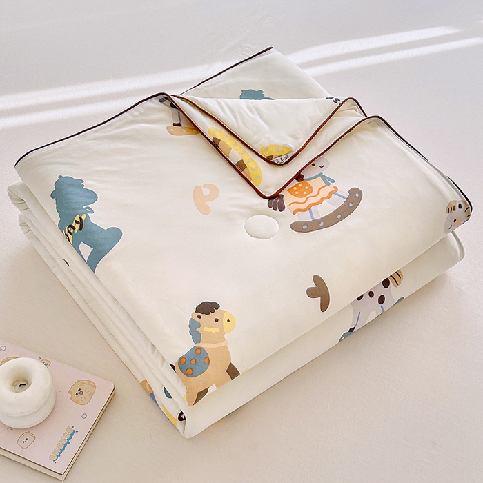 91家纺网 家纺一手货源 找家纺 梵克保罗 2026春夏新款A类针织棉嘟嘟被夏被春秋被空调被儿童学生被子被芯 马鲨拉帝