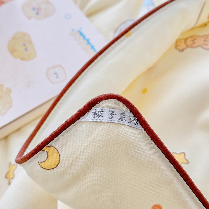 91家纺网 家纺一手货源 找家纺 梵克保罗 2026春夏新款A类针织棉嘟嘟被夏被春秋被空调被儿童学生被子被芯 奶黄星星