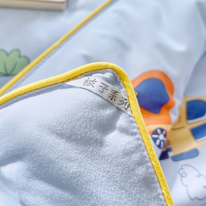 91家纺网 家纺一手货源 找家纺 梵克保罗 2026春夏新款A类针织棉嘟嘟被夏被春秋被空调被儿童学生被子被芯 小汽车