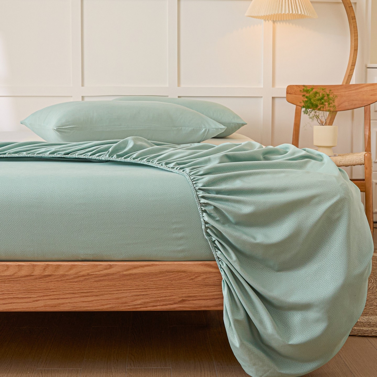 91家纺网 家纺一手货源 找家纺 梵克保罗 2026新款磨毛压光工艺单品床笠 YG-墨绿