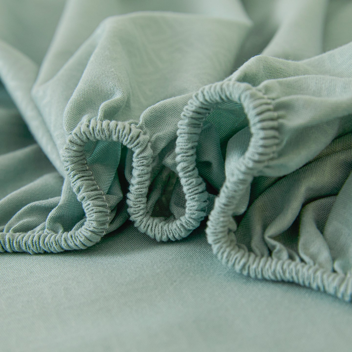 91家纺网 家纺一手货源 找家纺 梵克保罗 2026新款磨毛压光工艺单品床笠 YG-墨绿