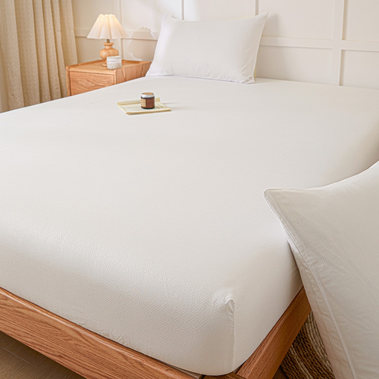 91家纺网 家纺一手货源 找家纺 梵克保罗 2026新款磨毛压光工艺单品床笠 YG-白色