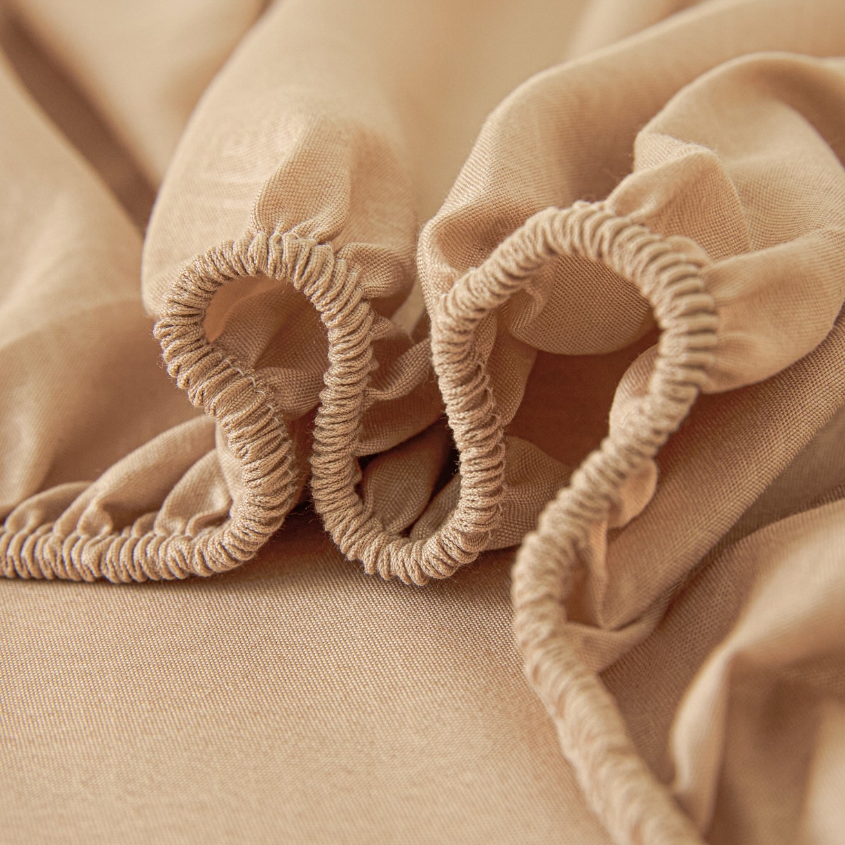 91家纺网 家纺一手货源 找家纺 梵克保罗 2026新款磨毛压光工艺单品床笠 YG-卡其