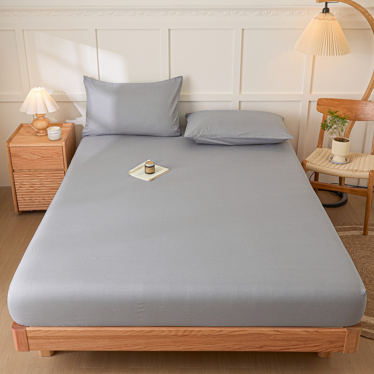 91家纺网 家纺一手货源 找家纺 梵克保罗 2026新款磨毛压光工艺单品床笠 YG-浅灰