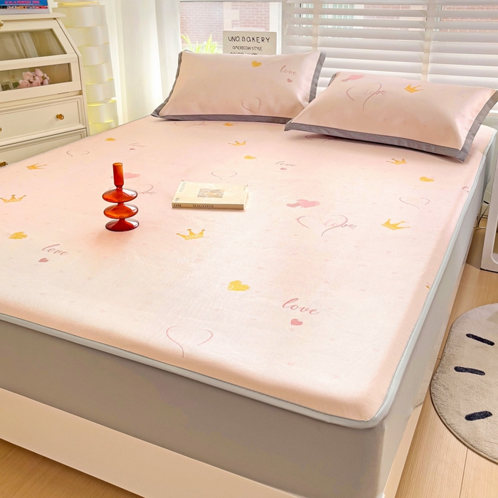 91家纺网 家纺一手货源 找家纺 金盛纺 2025新款A类数码印花冰丝席-床笠款爱心