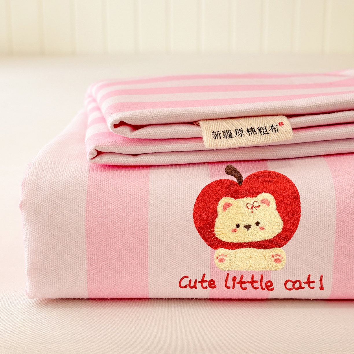 91家纺网 家纺一手货源 找家纺 雅居纺家纺 2026新款毛巾绣全棉纯棉老粗布席子凉席床笠床单 苹安猫咪