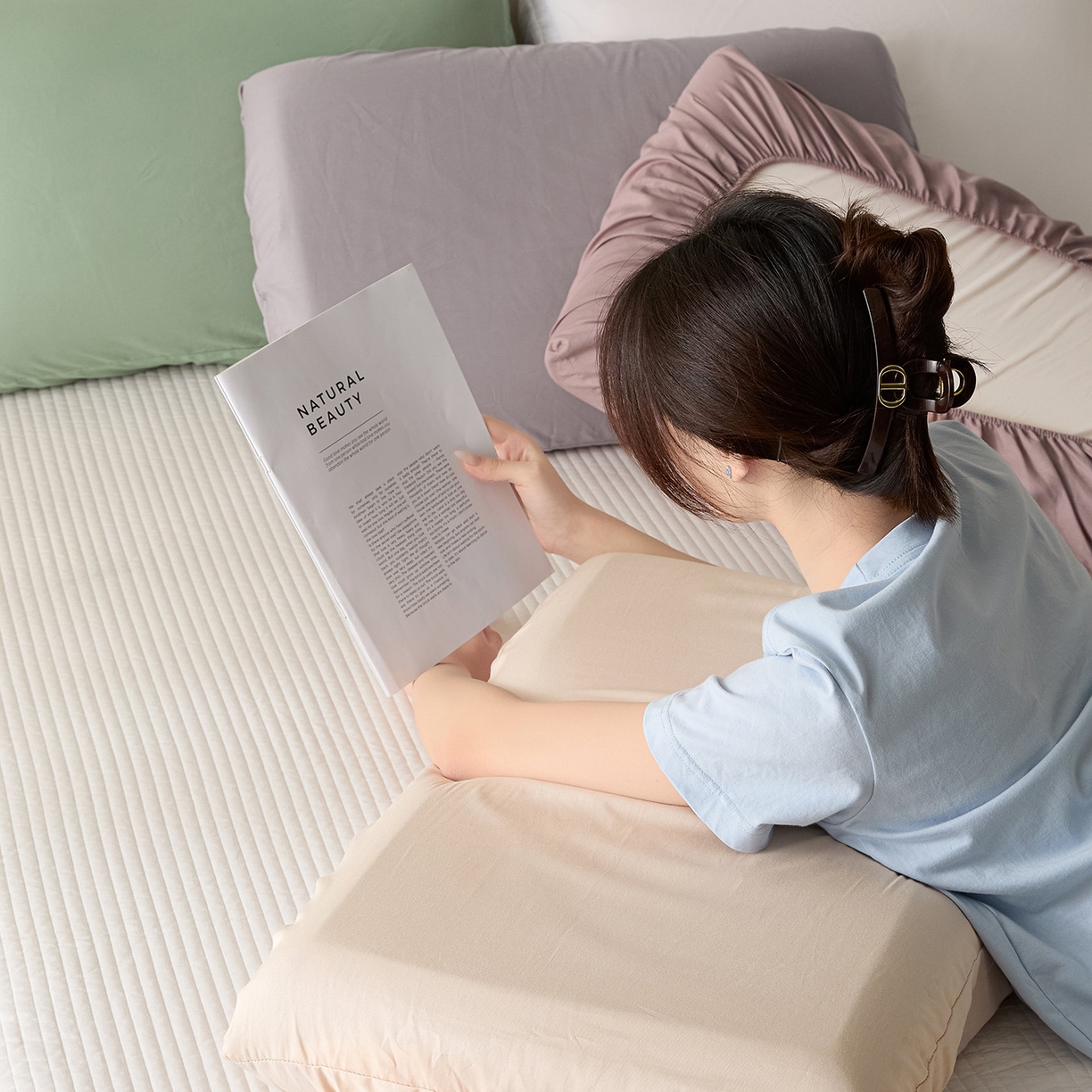 91家纺网 家纺一手货源 找家纺 梵克保罗 2026新款13372 全棉纯棉橡皮筋魔术万能单层枕套  适用多种枕头 组合图 仅供参考