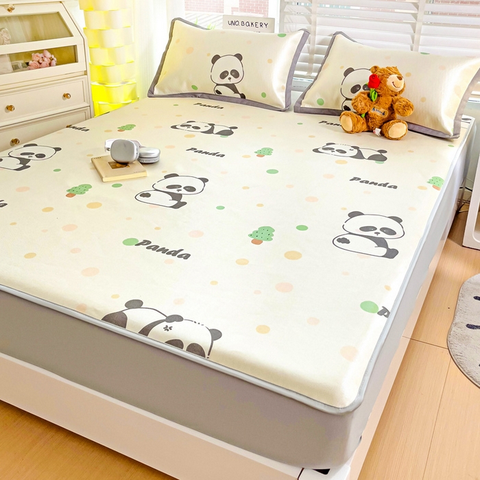 91家纺网 家纺一手货源 找家纺 金盛纺 2025新款A类数码印花冰丝席-床笠款趴趴熊