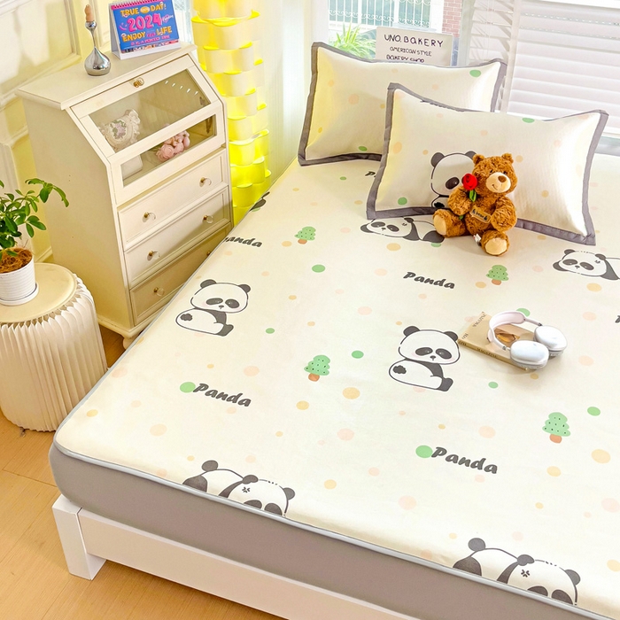 91家纺网 家纺一手货源 找家纺 金盛纺 2025新款A类数码印花冰丝席-床笠款趴趴熊