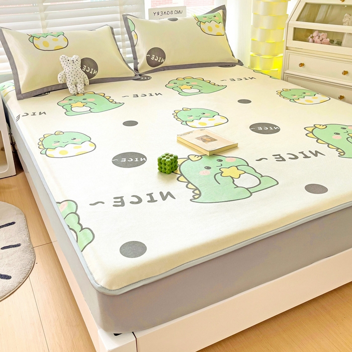 91家纺网 家纺一手货源 找家纺 金盛纺 2025新款A类数码印花冰丝席-床笠款萌恐龙