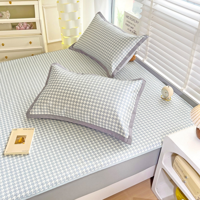 91家纺网 家纺一手货源 找家纺 金盛纺 2025新款A类数码印花冰丝席-床笠款千鸟格-灰