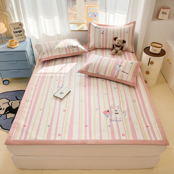 91家纺网 家纺一手货源 找家纺 （总）雅居纺家纺 2026新款A类加厚三明治底绣花冰藤席床单款凉席席子