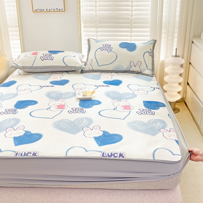 91家纺网 家纺一手货源 找家纺 金盛纺 2025新款A类数码印花冰丝席-床笠款幸运兔