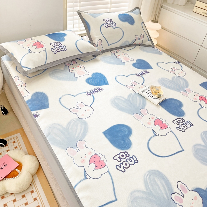 91家纺网 家纺一手货源 找家纺 金盛纺 2025新款A类数码印花冰丝席-床笠款幸运兔