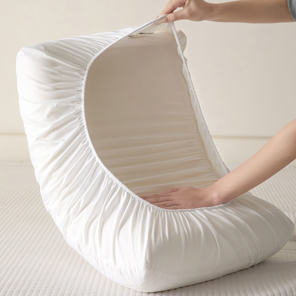 91家纺网 家纺一手货源 找家纺 梵克保罗 2026新款13372 全棉橡皮筋魔术万能夹棉枕套  适用多种枕头 HF-白色