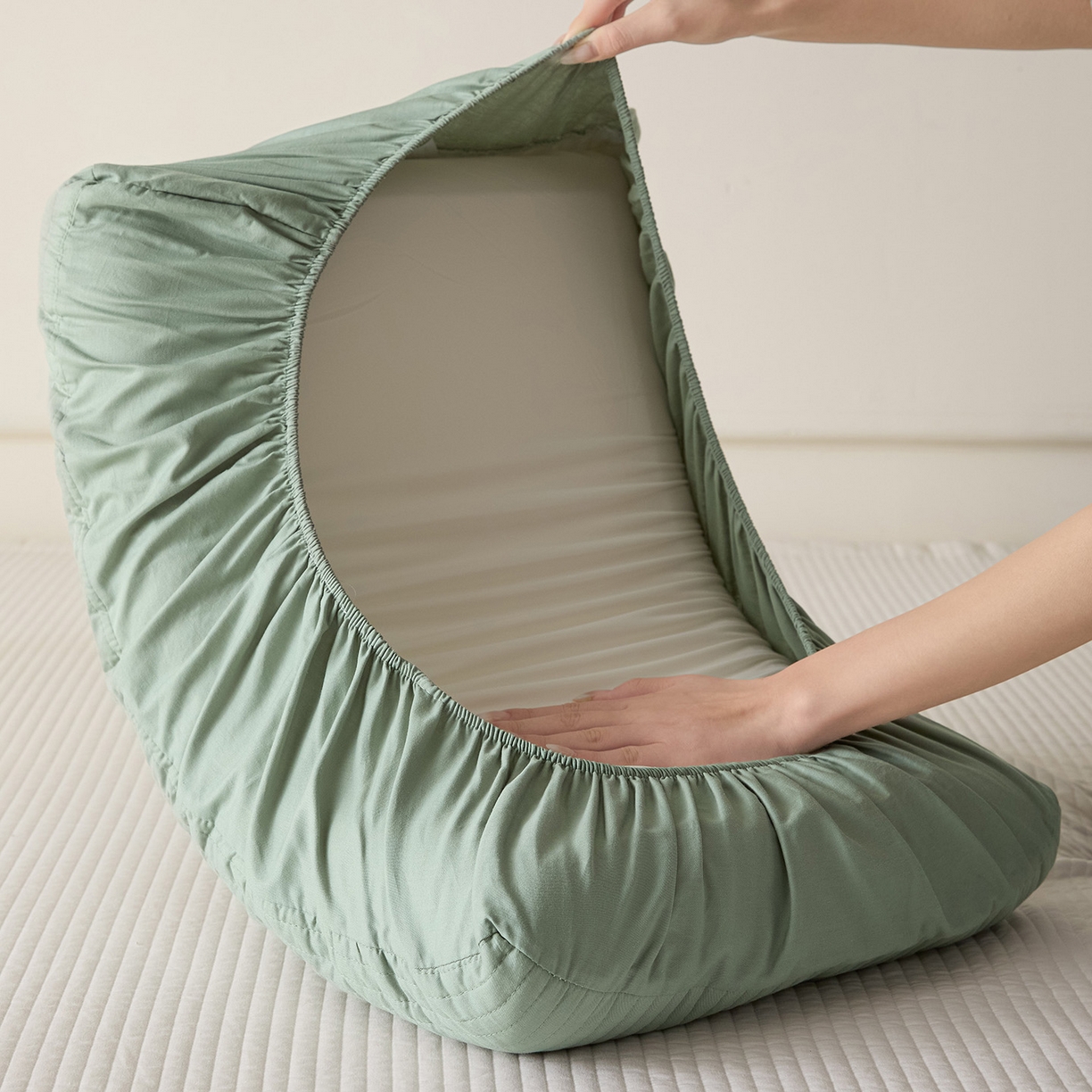 91家纺网 家纺一手货源 找家纺 梵克保罗 2026新款13372 全棉橡皮筋魔术万能夹棉枕套  适用多种枕头 HF-绿色