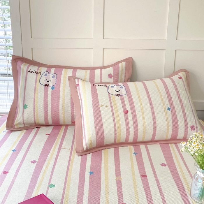 91家纺网 家纺一手货源 找家纺 （总）雅居纺家纺 2026新款A类加厚三明治底绣花冰藤席床笠款凉席席子