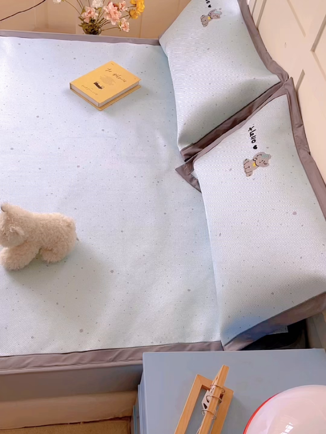 91家纺网 家纺一手货源 找家纺 雅居纺家纺 2026新款A类加厚三明治底绣花冰藤席床笠款凉席席子 小象家族