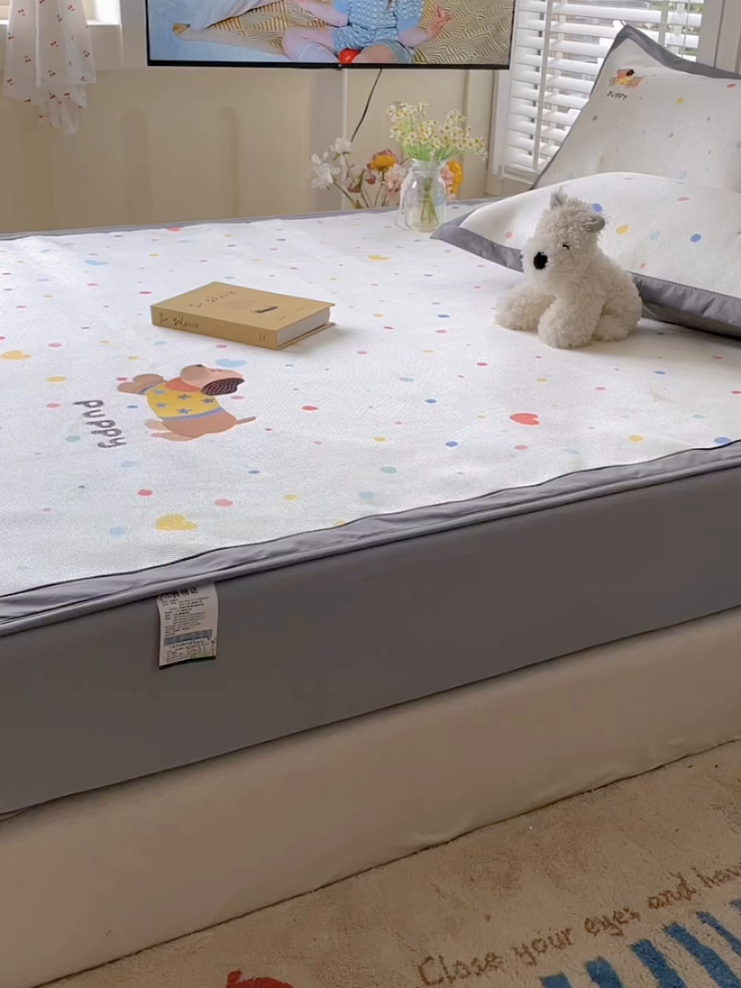 91家纺网 家纺一手货源 找家纺 雅居纺家纺 2026新款A类加厚三明治底绣花冰藤席床笠款凉席席子 星星腊肠狗