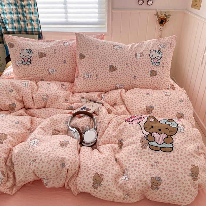 91家纺网 家纺一手货源 找家纺 妖妖家纺  2026小清新软糯双层纱刺绣四件套 豹豹猫甜心粉-刺绣